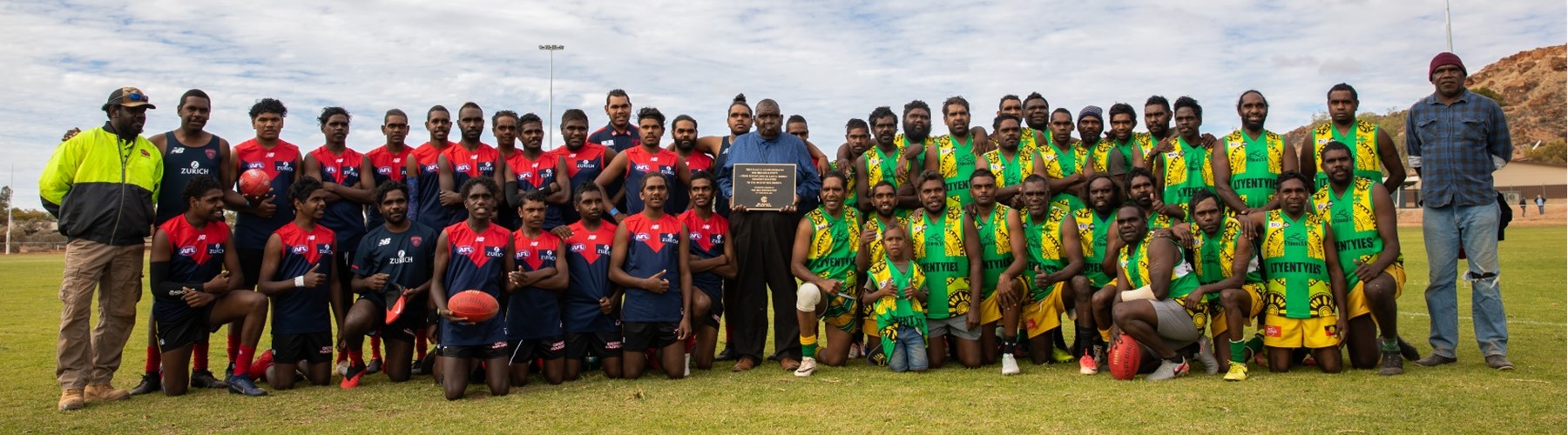 Santa Teresa Oval_Banner