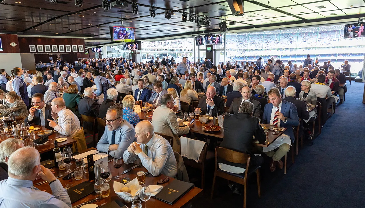 AFL24GF_280924_183_MembersDiningRoom_PageBanner_Desktop.webp